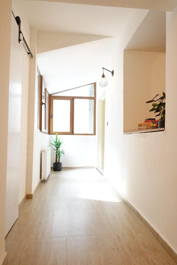 The Industrique Home - 3 Bedroom Apartment Timisoara Exterior photo